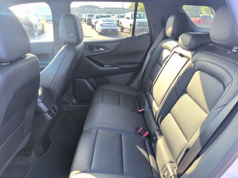 Used 2025 Chevrolet Equinox LT FWD image 34