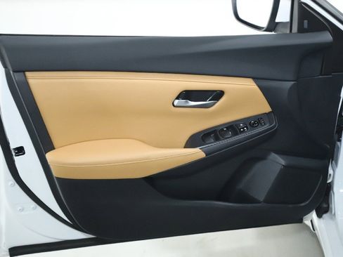 Certified 2023 Nissan Sentra SV w/ SV Premium Package image 15