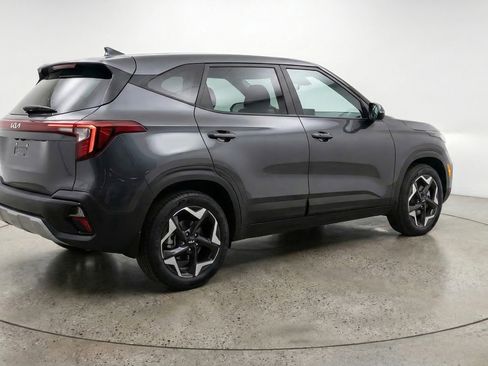 Used 2025 Kia Seltos S FWD image 9