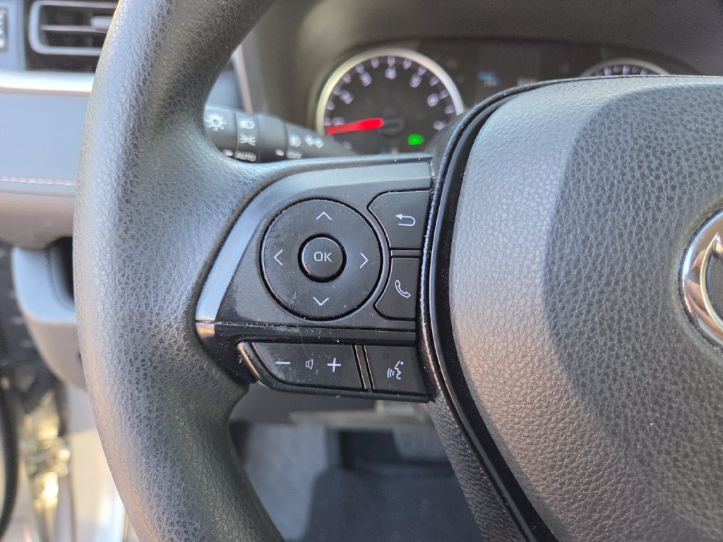 Certified 2021 Toyota RAV4 XLE FWD image 30