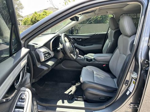 Used 2024 Subaru Outback Limited w/ Popular Package #2 AWD/4WD image 2