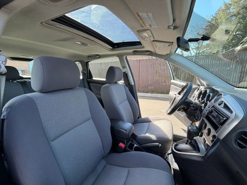 Used 2005 Toyota Matrix XR image 25