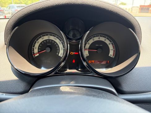 Used 2009 Saturn Sky Red Line RWD image 11