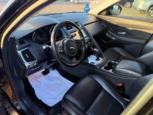 Used 2020 Jaguar E-PACE image 9
