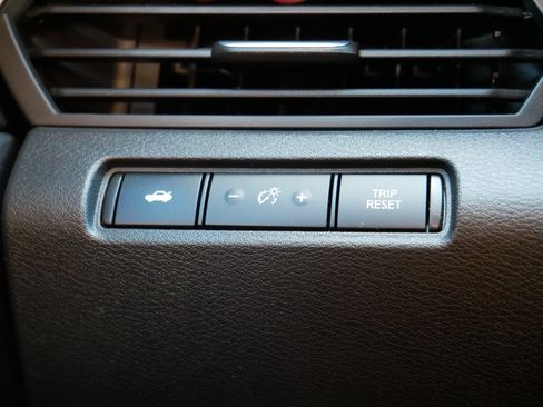 Used 2022 Nissan Altima 2.5 SV image 31