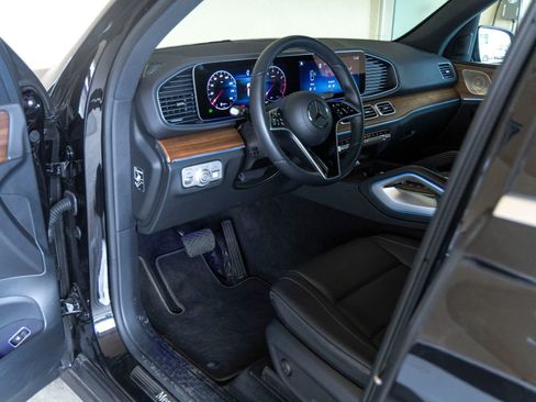 Used 2025 Mercedes-Benz GLE 350 4MATIC image 15