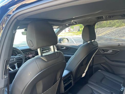 Used 2023 Audi Q7 3.0T Prestige AWD/4WD image 9