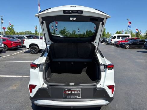 Used 2025 Buick Envista Preferred w/ Convenience I Package FWD image 16