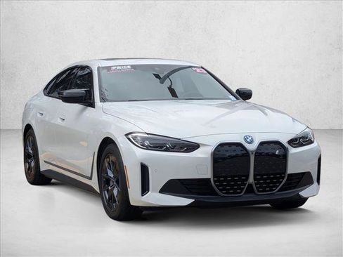 Used 2023 BMW i4 eDrive35 w/ Premium Package image 3