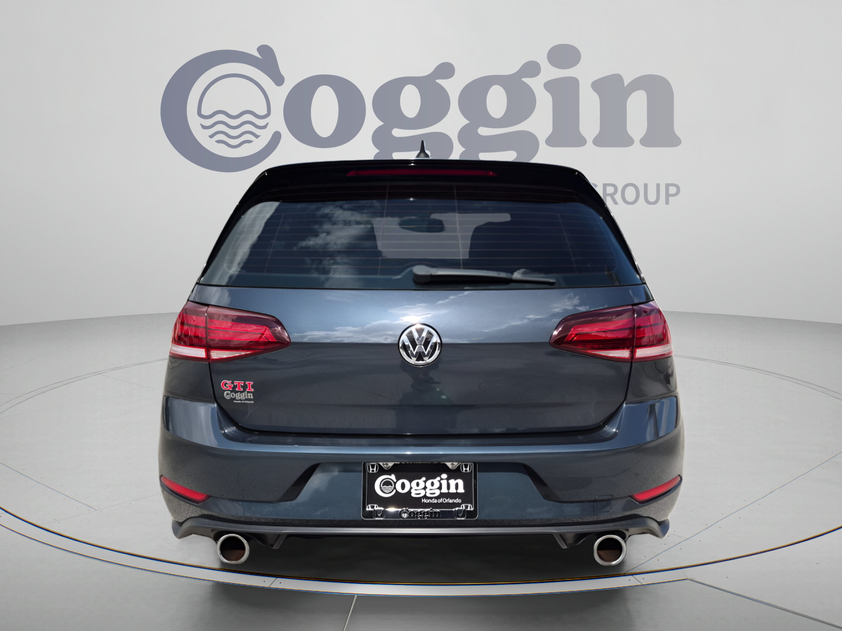 Used 2020 Volkswagen GTI SE FWD image 5