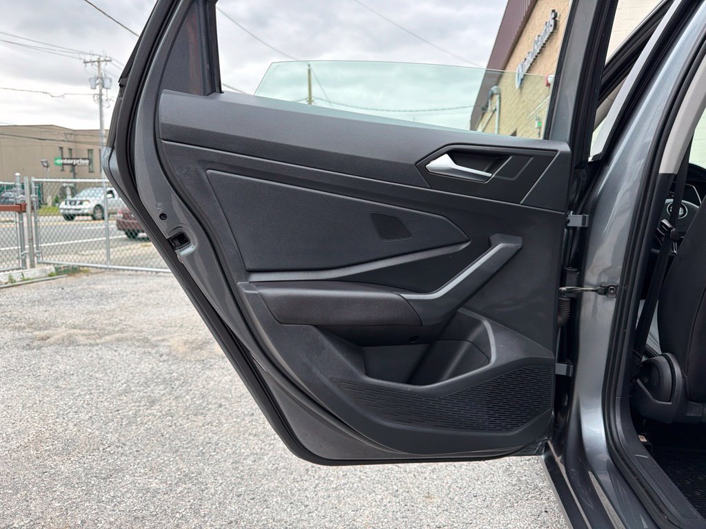 Used 2019 Volkswagen Jetta SE FWD image 22