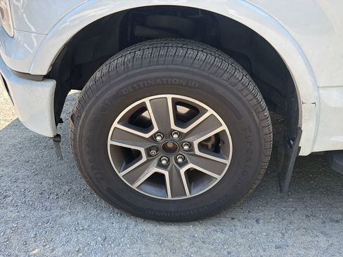 Used 2017 Ford F150 XLT w/ Equipment Group 301A Mid AWD/4WD image 21