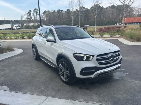 Used 2022 Mercedes-Benz GLE 350 4MATIC w/ Premium Package image 5