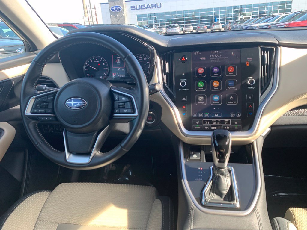 Used 2025 Subaru Outback Premium AWD/4WD image 13