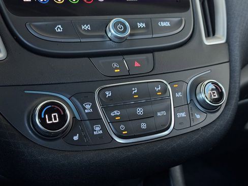 Used 2023 Chevrolet Malibu LT image 30