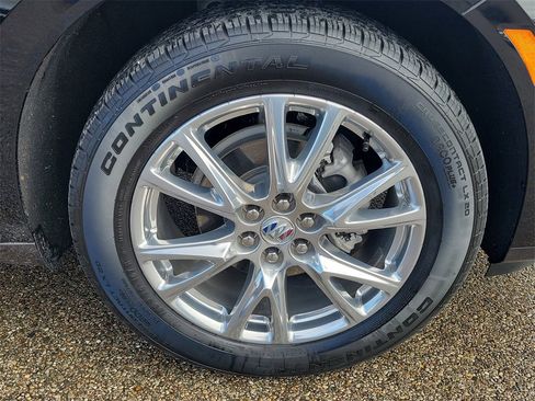 Used 2023 Buick Enclave Essence w/ Experience Buick Package image 5