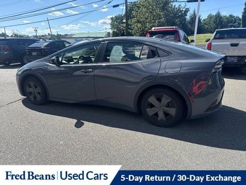 Used 2024 Toyota Prius Prime FWD image 19