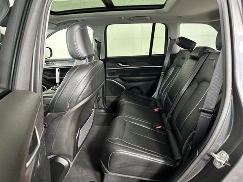 Used 2022 Jeep Grand Cherokee Limited 4xe image 25