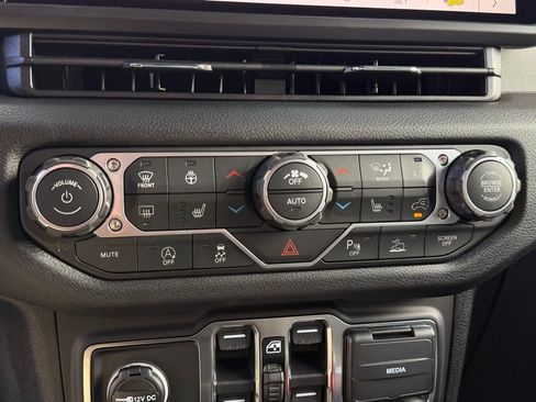 New 2026 Jeep Wrangler Sport S image 25