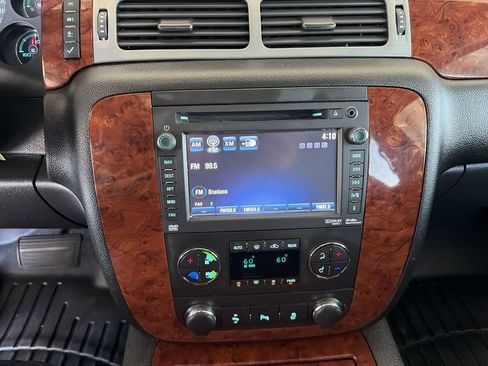 Used 2012 Chevrolet Suburban LTZ AWD/4WD image 14
