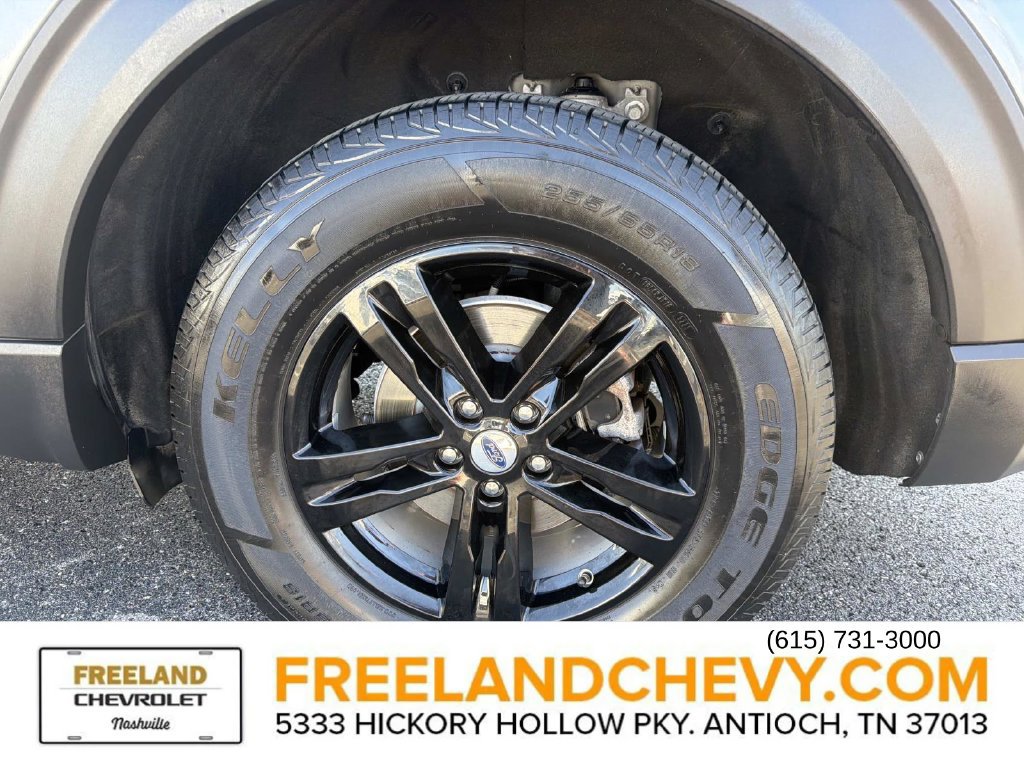 Used 2021 Ford Explorer XLT w/ Equipment Group 202A AWD/4WD image 12