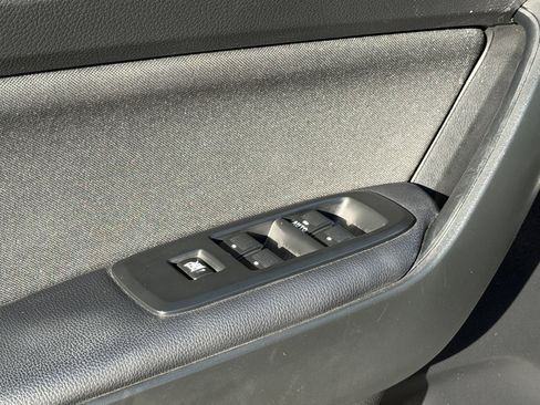 Used 2019 Ford Ranger XLT w/ Equipment Group 301A Mid image 17