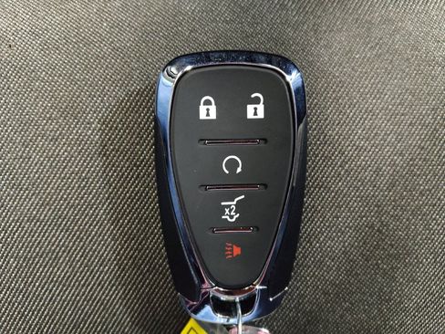 Used 2019 Chevrolet Equinox LT w/ Driver Convenience Package FWD image 32