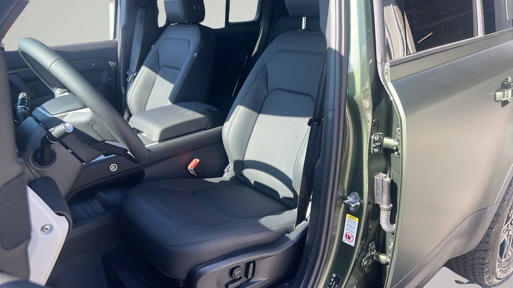 New 2026 Land Rover Defender 110 S AWD/4WD image 13