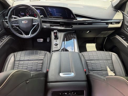 Used 2023 Cadillac Escalade V AWD/4WD image 12