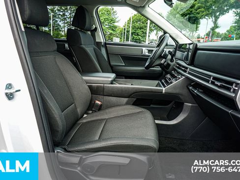 Used 2025 Hyundai Santa Fe SE FWD image 23