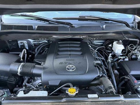 Used 2015 Toyota Tundra SR5 image 21