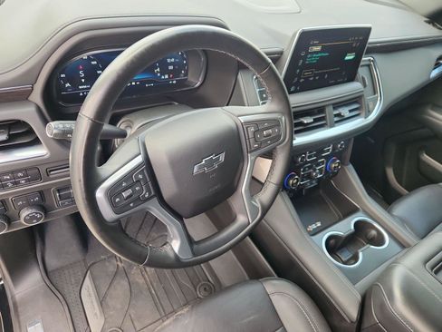 Used 2024 Chevrolet Tahoe Z71 w/ Luxury Package AWD/4WD image 10