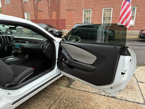 Used 2015 Chevrolet Camaro LS RWD image 13