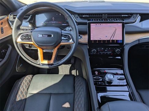 New 2024 Jeep Grand Cherokee Summit image 27