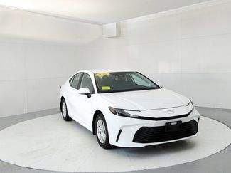 Used 2025 Toyota Camry LE AWD/4WD video 1