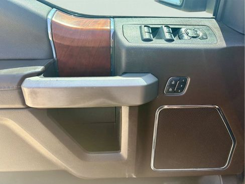 Used 2020 Ford F150 King Ranch w/ Equipment Group 601A Luxury AWD/4WD image 20