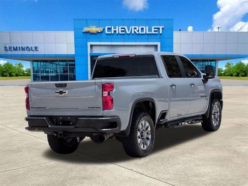 Used 2024 Chevrolet Silverado 2500 Custom w/ Custom Value Package AWD/4WD image 4