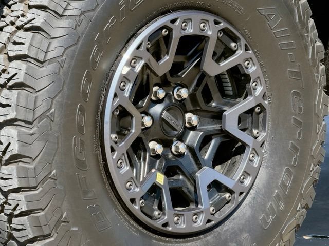 Used 2026 Ford F150 Raptor w/ Equipment Group 803A Raptor R AWD/4WD image 16