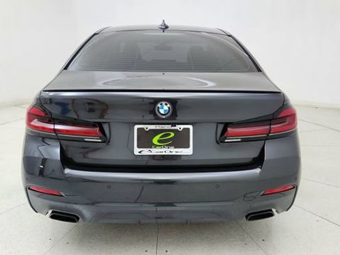 Used 2023 BMW 530i w/ M Sport Package image 5