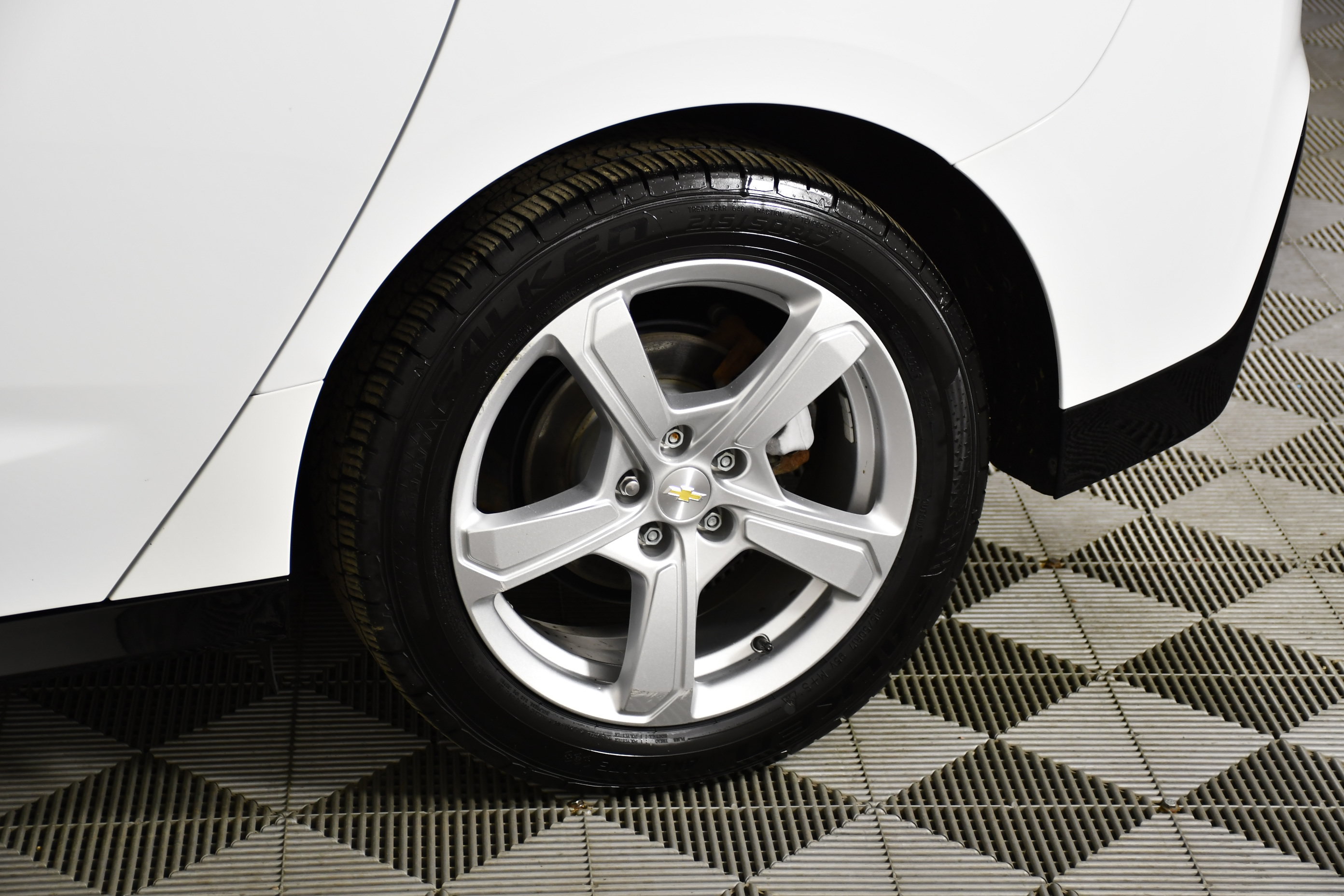 Used 2018 Chevrolet Volt LT w/ Comfort Package FWD image 48