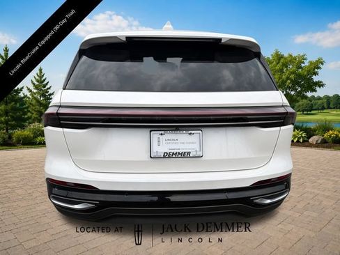 Certified 2024 Lincoln Nautilus Premier AWD/4WD image 5