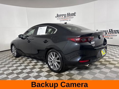 Used 2019 MAZDA MAZDA3 AWD Sedan w/ Preferred Package image 8