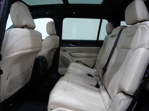 Used 2023 Jeep Grand Cherokee L Limited image 25