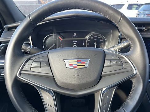 Certified 2023 Cadillac XT5 Luxury image 18