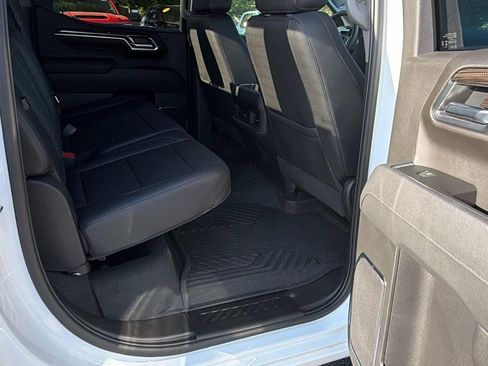 Certified 2025 Chevrolet Silverado 1500 LT Trail Boss w/ Convenience Package II AWD/4WD image 18