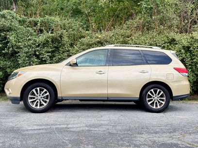 Used 2013 Nissan Pathfinder SV