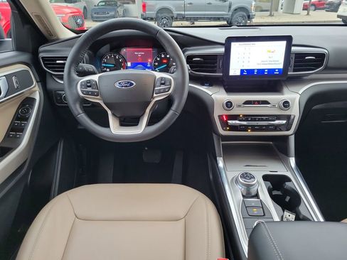 Certified 2023 Ford Explorer XLT w/ Equipment Group 202A image 12