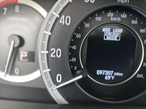 Used 2016 Honda Accord EX-L image 26