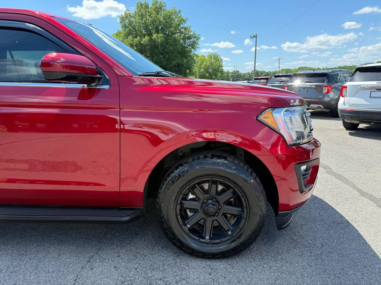 Used 2018 Ford Expedition XLT AWD/4WD image 37