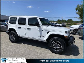Certified 2025 Jeep Wrangler Unlimited Sahara AWD/4WD video 1